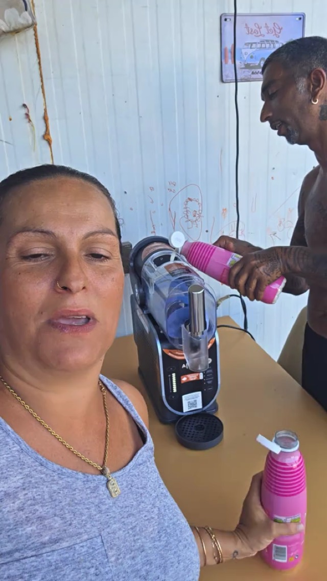 María L. con la Ninja SLUSHi